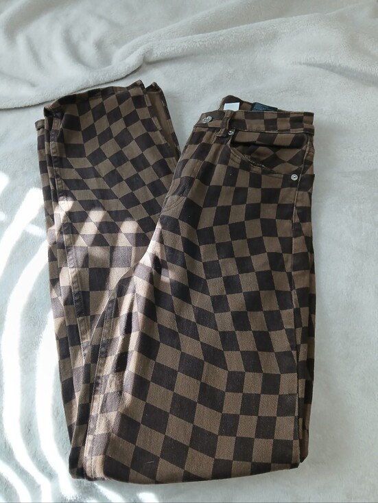 H&M Denim - H&M Womens Brown Checkerboard Straight Jeans